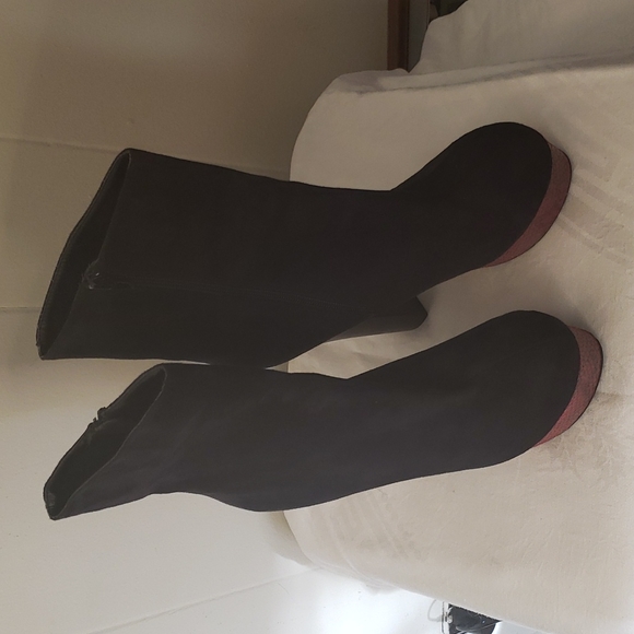 Zigisoho Platform Boots - Picture 4 of 4